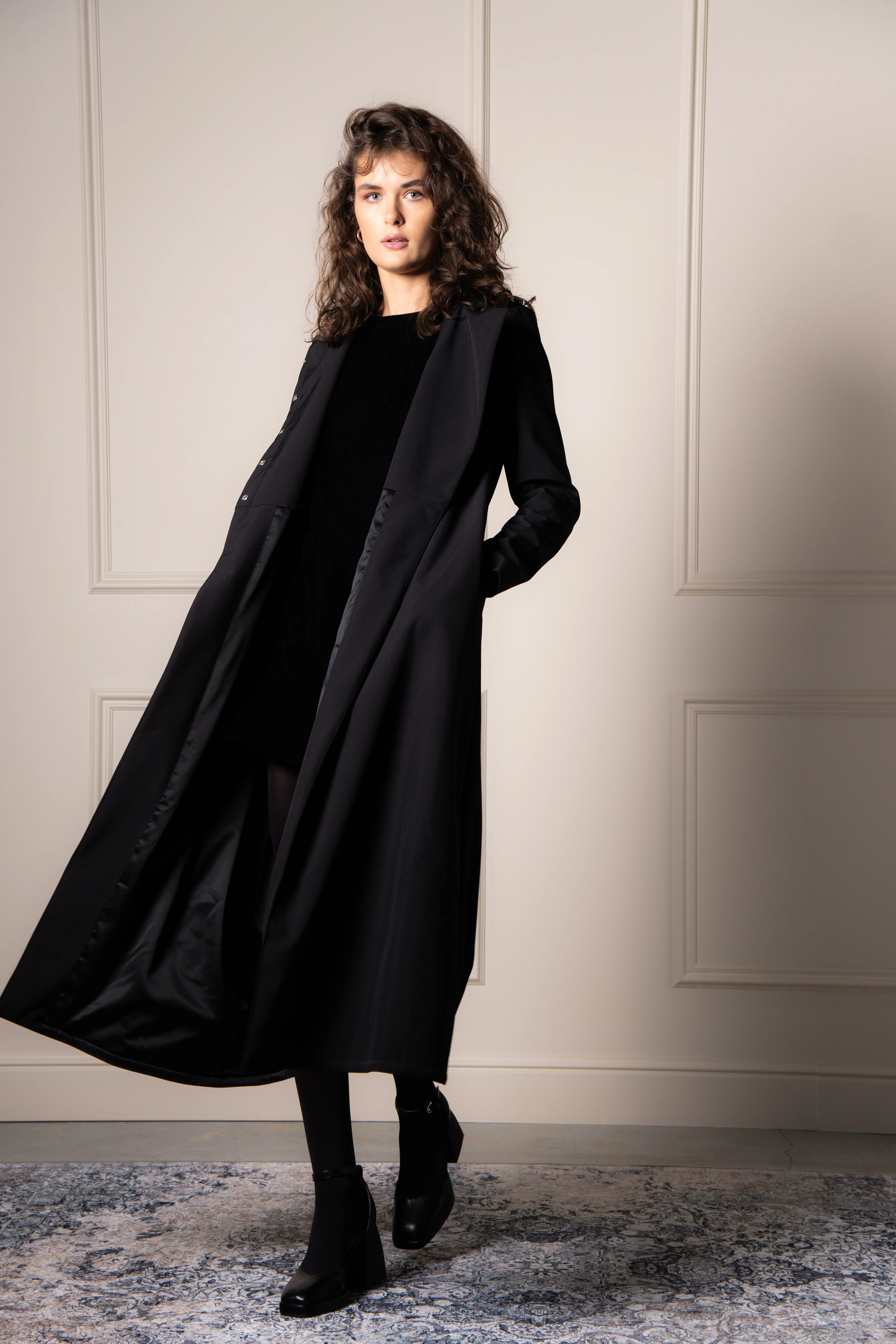 Double Breasted Coat with Trapeze Cut in Black | Black Classic - Image 5