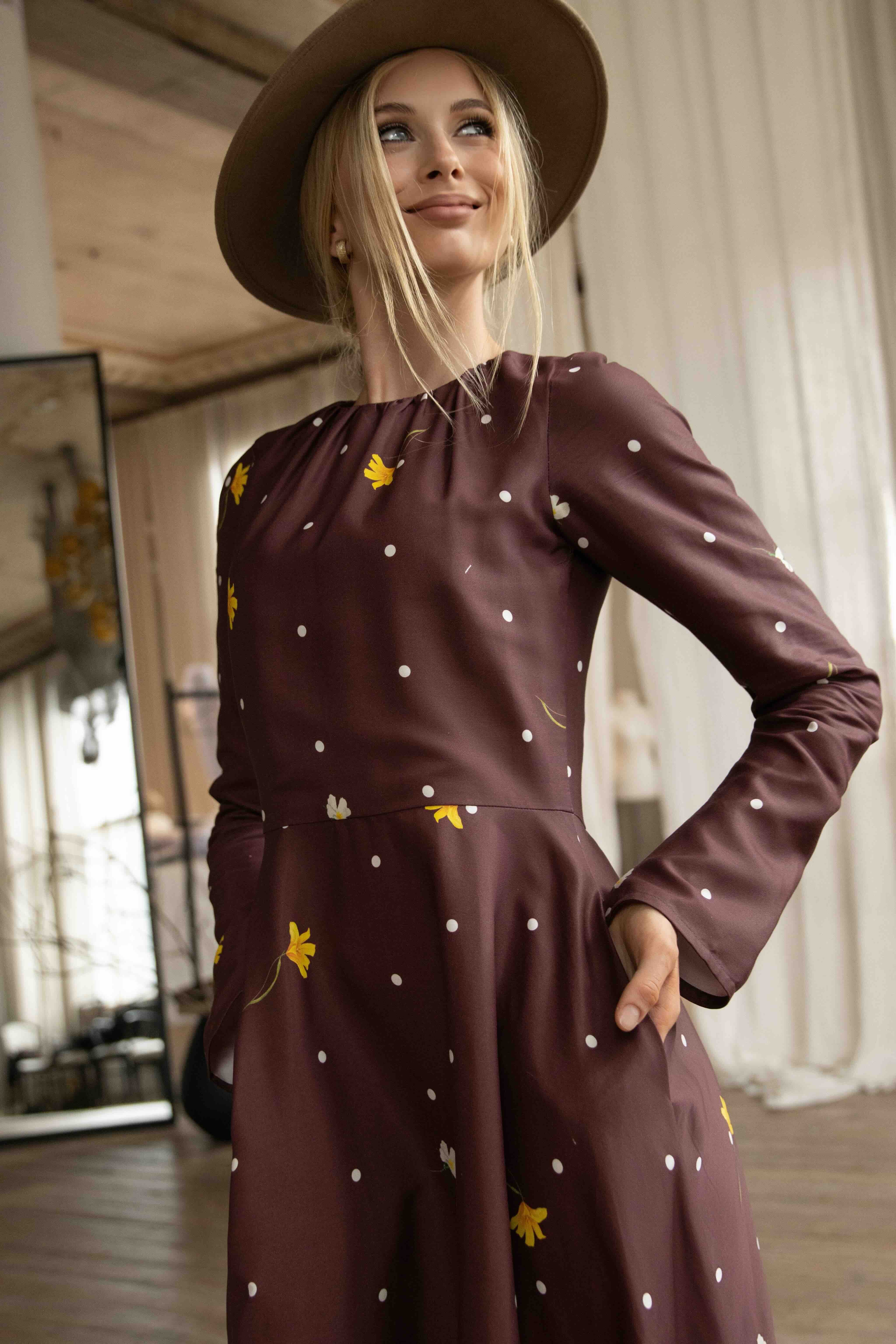 'Vintage Flare' in size 38 (with imperfection) - Image 3